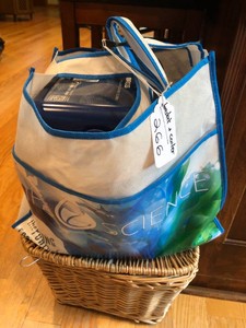 Picnic basket with plates and cups, Breg Polar Care cube thermos