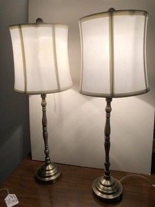 (2) Matching lamps