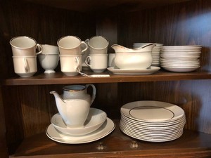 China dishes dont all match