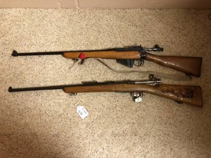 Bolt action riflesguns - Enfield .303  No. 4 MK 12 FTR 1954 and Fabrica De Armas Oviedo 1928 Spanish mauser selling both as is wall hangers, unknown if complete or work