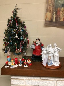 Christmas items - tree, Dept. 56 musical carolers, Santa, Dept. 56 people