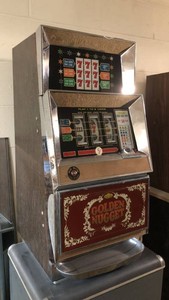Golden Nugget slot machine, on base does not light with keys BRING OWN HELP