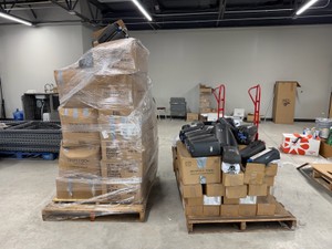 2 Pallets of hand sanitizer dispensers, 500 units