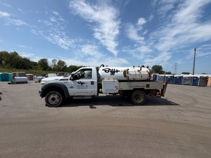 2015 Ford F550 Class 5 commercial chassis-cab truck