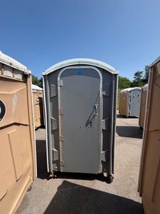 BIFF Port-a-potty on wheels