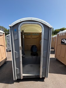 BIFF Port-a-potty on wheels