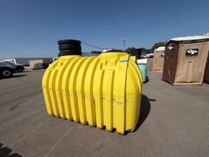 Norwesco 1000-gallon Legacy Ribbed Septic Tank