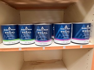 Approx. 21 Benjamin Moore Regal Select Interior Paint  Quart Cans  Matte &amp Semi-Gloss  Assorted Bases