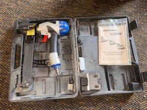 Spotnails The Striker Pneumatic Flooring StaplerNailer Kit with Case