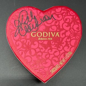 Godiva Heart-Shaped Chocolate Box Autographed by Kelly Clarkson 3