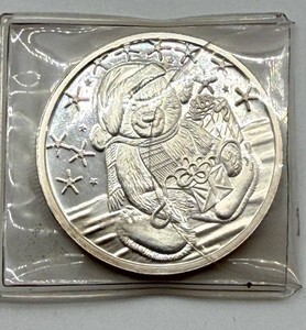 1 Oz .999 Fine Silver Christmas Teddy Bear Round