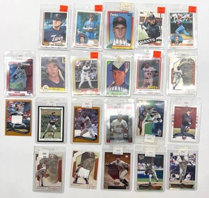21-Card Minnesota Twins Baseball Card Mixed Lot - Topps, Fleer & More