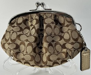 Coach Signature Kisslock Coin Purse With Chain & Hangtag