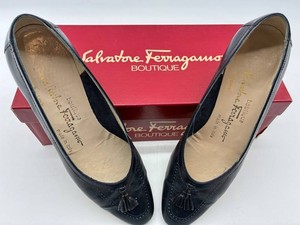 Salvatore Ferragamo Boutique Navy Leather Pumps Womens Size 6