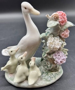 Vintage Lladro Mother Goose and Goslings Porcelain Figurine With Snail and Flowers with Original Box