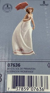 Vintage Lladro 07636 Afternoon Promenade Figurine - 1995 Members-Only, New in the Box