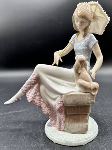 Vintage Lladro 7612 Descanso En El Paseo Porcelain Figurine With Box