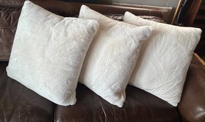 BP - Decorative Throw Pillows - White Textured Set