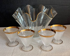 BP - Gold Rimmed Handkerchief Bowl & Cordial Glasses Set