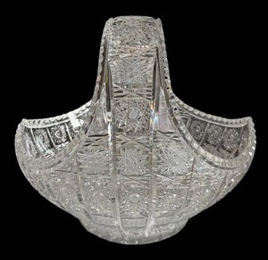 BP - Large Vintage Queen Annes Lace Pattern Crystal Basket Bowl