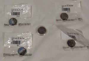 2004 Westward Journey Jefferson Nickel Lot  2 Colorized Peace Medal, 2 Colorized Keelboat & 2004-P  5 Coins