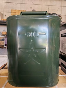 2026 - Unused - ZJZ - Gasoline Jerry Can
