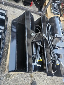 2026 - Unused - FUTURE - Tilting Excavator Bucket - Excavator Attachments