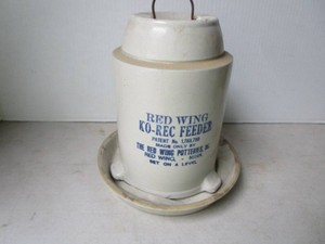 Red Wing Stoneware Ko-Rec Feeder