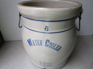 Red Wing Water Cooler #5, Merchants Stamp