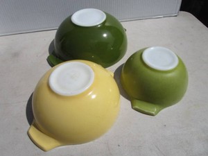 Pyrex Tip & Pour Bowls