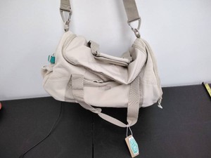 BAGSMART Beige Duffel Gym Travel Bag with Shoulder Strap - New with Tags