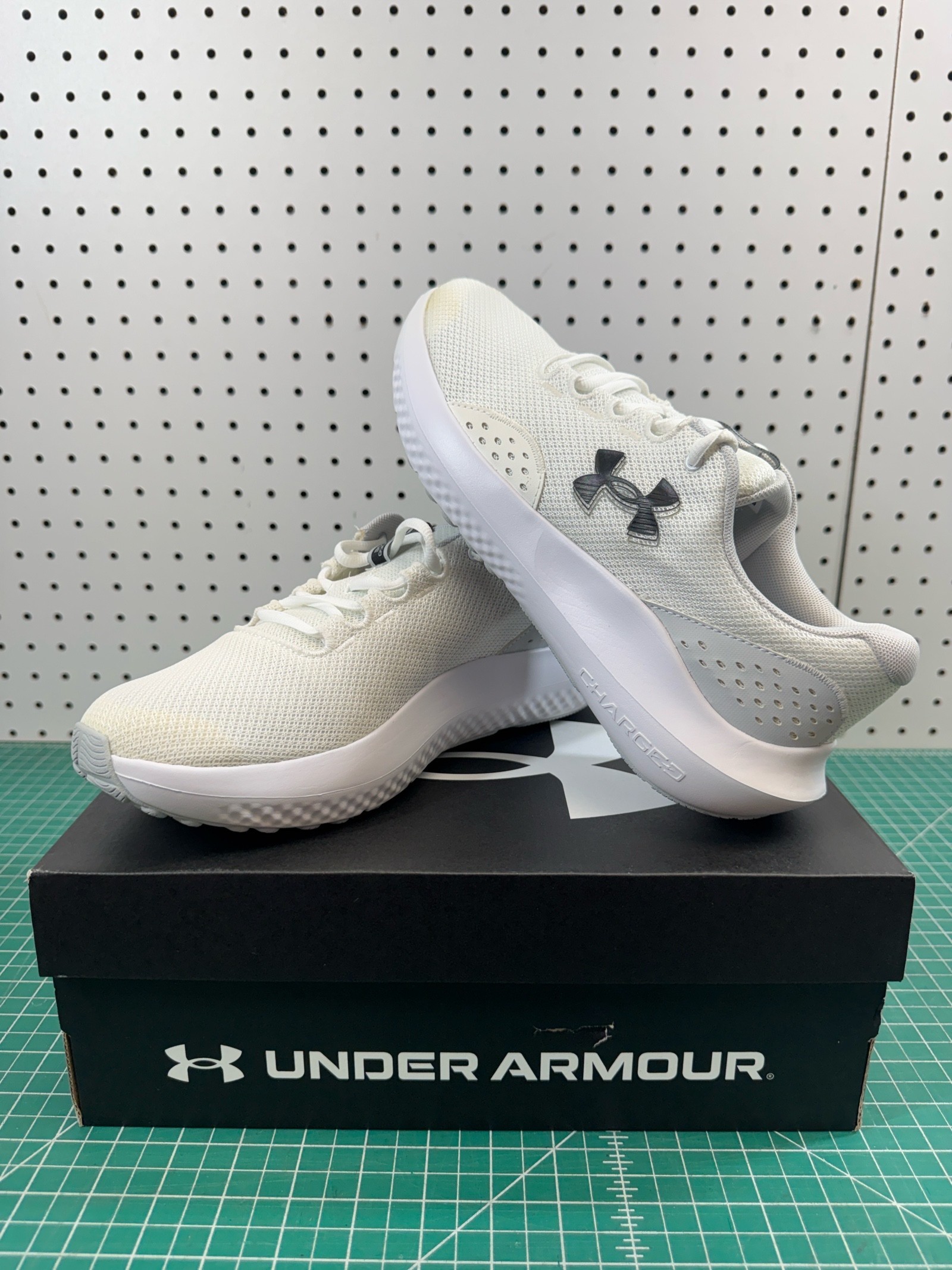 Under Armour Shoes White Charged Surge 4 Womens Size 9.5 New in Box