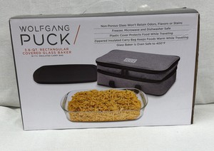 Brand New Wolfgang puck 3.6 quart rectangular covered glass baker with insulated carrying bag