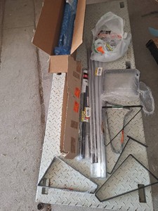 Closet rods shelf brackets