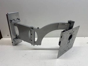Heavy Duty Silver Articulating TV Wall Mount   200 lb Capacity