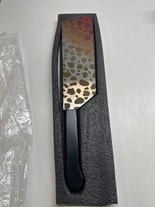 Leopard print knife (dull)