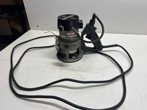 $140 PORTER-CABLE 690 Series 1-34 HP Router   Heavy Duty Woodworking Router
