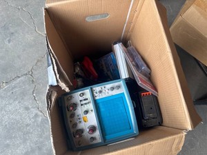 Tektronix T912 Oscilloscope & ElectronicsTest Equipment Lot   UNTESTED