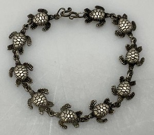 Vintage Sterling Silver Turtle Bracelet 12.57 Grams