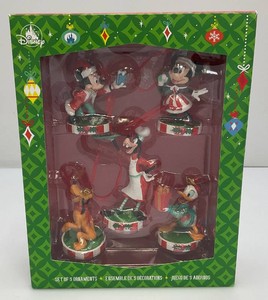 NEW 2023 Santa Mickey Mouse And Friends Sketchbook Ornament Set