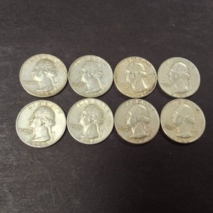 Mixed lot of (8) Pre-1965 90% Silver Quarters