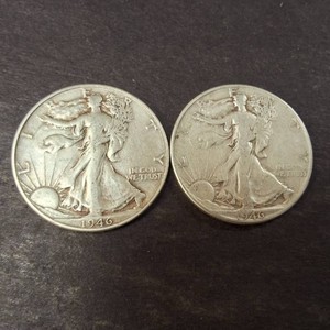 Lot of (2) 1946 Walking Liberty Half Dollars 90% Silver