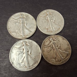 Nice Lot of (4) 1946 Walking Liberty Half Dollars 90% Silver