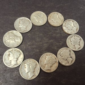 Oval O  (10) Mercury 90% Silver Dimes (1940s)