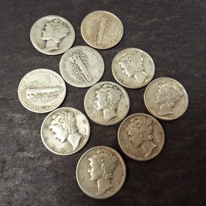 Vintage lot of  (10) Mercury 90% Silver Dimes