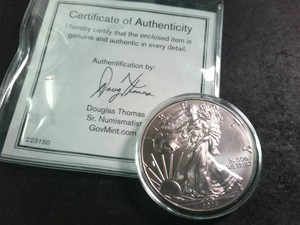 2017 (BU) American Silver Eagle One Dollar .999 Fine Silver Beautiful Coin