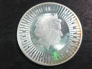2018 Australia Elizabeth II  .999 Fine Silver $1 Coin  Reverse Design Kangaroo  (BU)