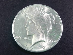 1922 USA Peace Silver Dollar -  Vintage 90% Silver Coin - Crisp Detail