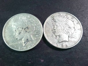 Lot of (2) Circulated 1922 USA Peace Silver Dollar -  Vintage 90% Silver Coins