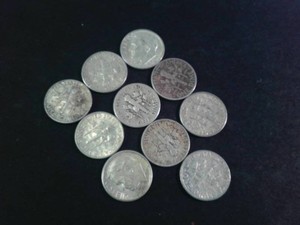 Lot of (10) Roosevelt dimes minted from 1946 through 1964 contain 90% silver and 10% copper